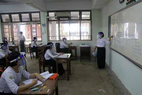 La derecha hace blanco en la educación