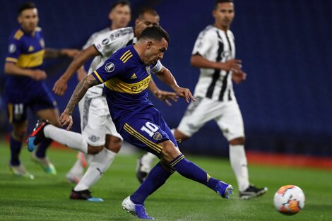 Boca igualó en su estadio ante Libertad y accedió a octavos de final