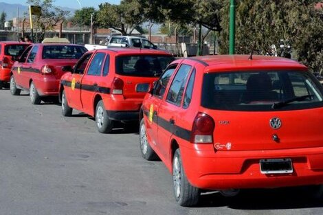 Taxistas piden más años de habilitación de las licencias