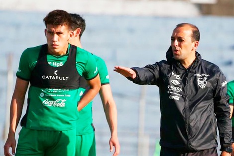 Bolivia guarda para Argentina a sus futbolistas del exterior