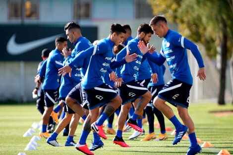 Los uruguayos se alistan para recibir a Chile.