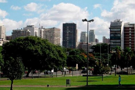 Domingo nublado, con probabilidad de chaparrones y máxima de 21 grados