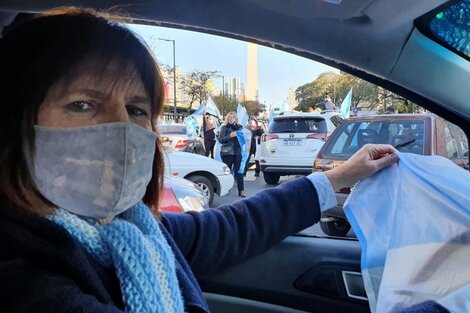 Banderazo opositor #12O: Patricia Bullrich dijo que "la empujan" a salir con su auto