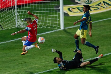 Eliminatorias: Colombia empató agónicamente con Chile en Santiago