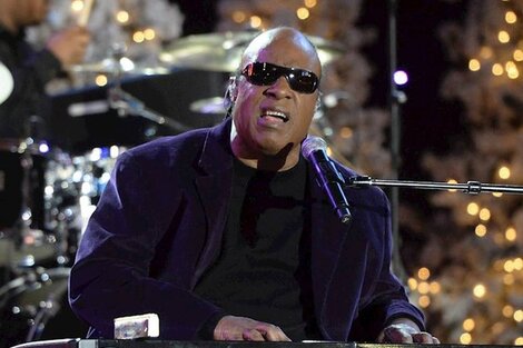 Stevie Wonder lanzó dos canciones nuevas