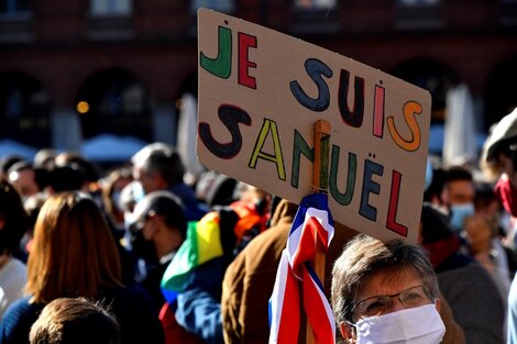 "Je suis prof": marchas en homenaje al docente decapitado