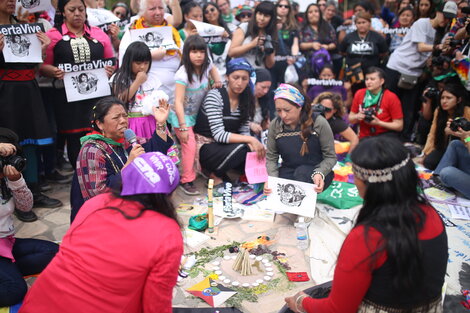 Lolita Chávez en el Encuentro Plurinacional de La Plata, en 2019, este año cerró la popular asamblea feminista y anticolonialista. 