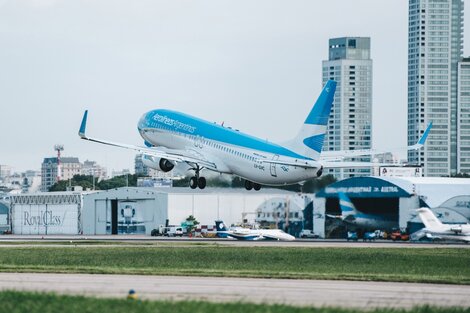 Los pasajeros deben chequear las condiciones y requisitos para el embarque ingresando a argentina.gob.ar/circular para obtener el permiso de circulación.