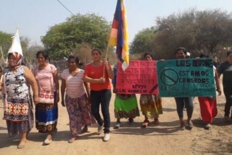 Mujeres wichí contra el alcoholismo y las drogas 