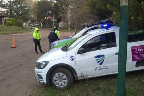 Hallan muerta a una mujer en su casa en Villa Gesell y se investiga un posible femicidio