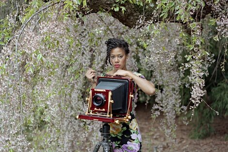 Cuando el cuerpo habla: la fotografía de Deana Lawson