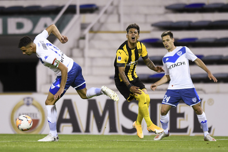 Copa Sudamericana: Vélez no pudo con Peñarol en Liniers