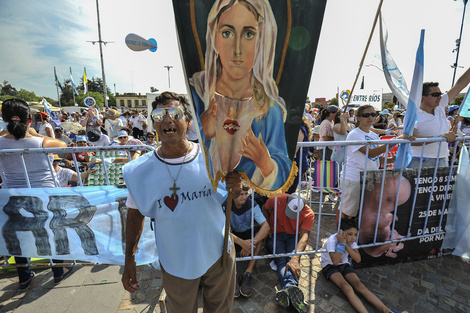 Galería de fotos: la misa antiderechos en Luján