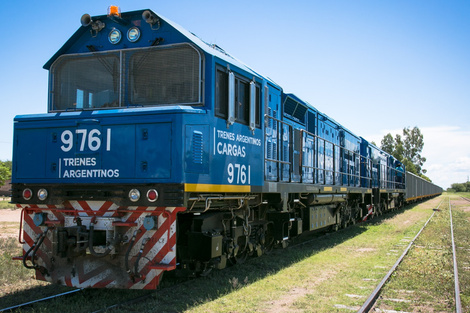 Anunciaron obras férreas, el tren urbano y la terminal de Güemes