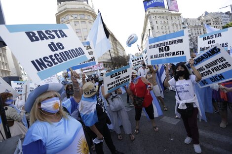 Banderazo devaluado: Una marcha escuálida y dividida en tres grupos