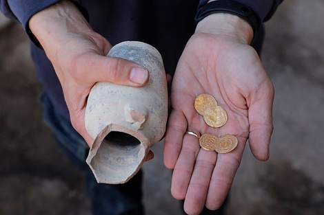 Hallan monedas de oro puro en la Ciudad Vieja de Jerusalén