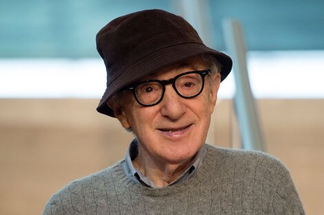 En 1935 nace en Nueva York Allan Stewart Konigsberg. No es otro que Woody Allen, uno de los cineastas más prolíficos de los Estados Unidos.