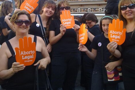 La palma naranja fue el símbolo del reclamo por la legalización del aborto en Uruguay.