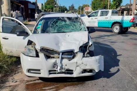 Un subcomisario alcoholizado chocó y mató a una pareja que paseaba en moto