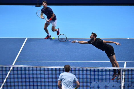 Zeballos y Granollers volvieron a ganar y acarician la semifinal del Masters