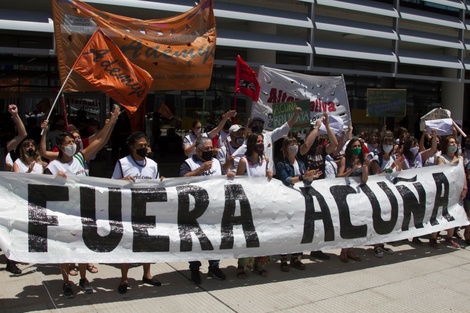 Los gremios docentes realizaron distintas manifestaciones de repudio.