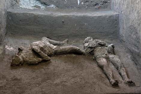 Asombroso hallazgo: descubrieron restos intactos de dos hombres en las ruinas de Pompeya