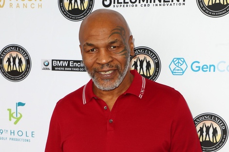 Mike Tyson y su aura regresa ante Roy Jones