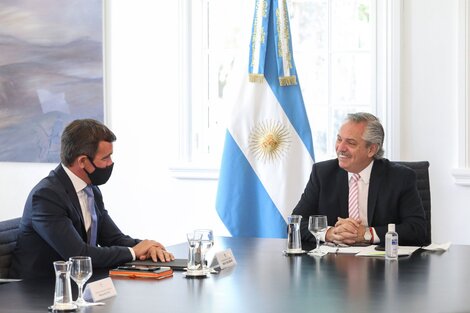 Fernández con el ceo de Ford, Martín Galdeano, durante la reunión en Olivos. 