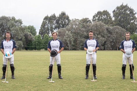 La Dolfina se presenta por primera vez con el equipo completo