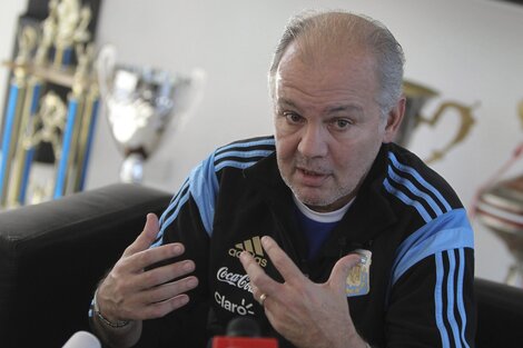 Proponen declarar a Alejandro Sabella ciudadano ilustre bonaerense