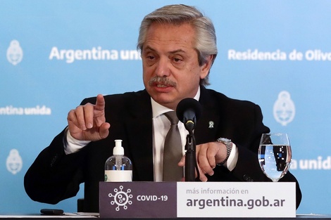"Es un planteo de los gobernadores y está fundado en dos cuestiones, que no se ha superado la pandemia en muchas provincias y que las PASO requieren un gasto de 13.000 millones de pesos", expresó el mandatario.