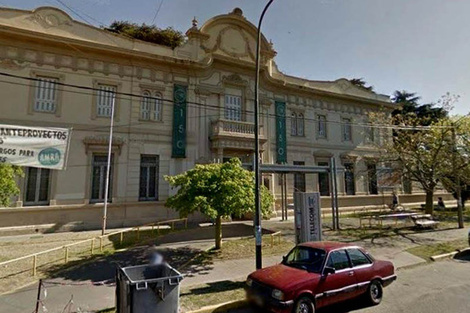 La institución para adultos mayores de calle Ayolas al 100.