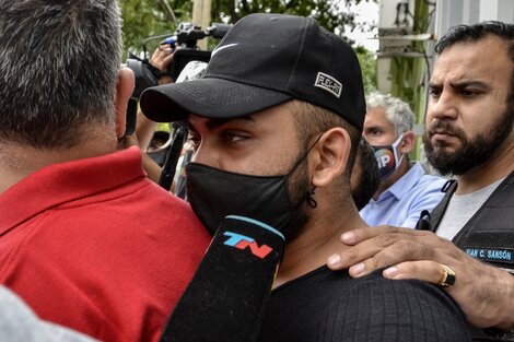 El joven se presentó en una comisaría de Palermo.