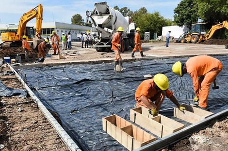 Las partidas para obras en educación suben 63 por ciento real contra 2019.