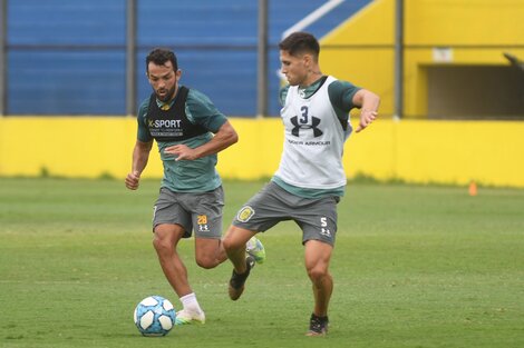 1) Gamba y Villagra serán titulares ante Lanús. 2) Scocco volvió a entrenar.