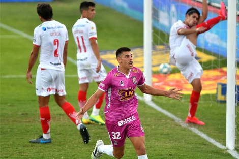 Baez festeja el único gol de la tarde.