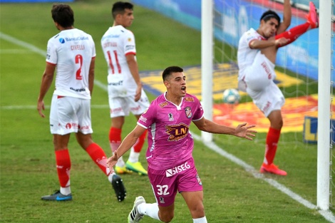 Arsenal venció a Huracán y lo dejó último de la zona A