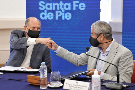 Perotti y el ministro Ferraresi compartieron los anuncios.
