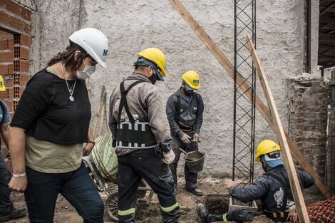 La urbanización de un barrio popular por dentro, crónica de un día de trabajo en El Bicentenario 