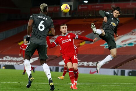 Premier League: el líder Manchester United igualó ante Liverpool