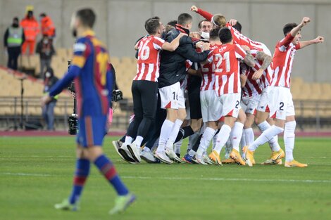 Messi vio la primera roja en Barcelona, que cayó con Athletic Bilbao