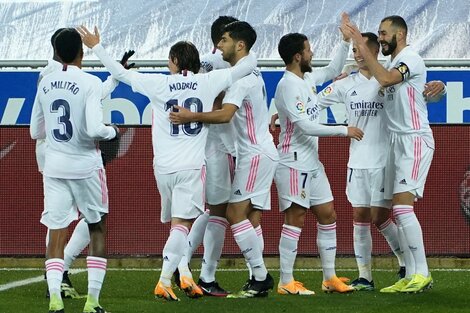 Sevilla y Real Madrid ganaron y le pusieron presión al Atlético de Simeone