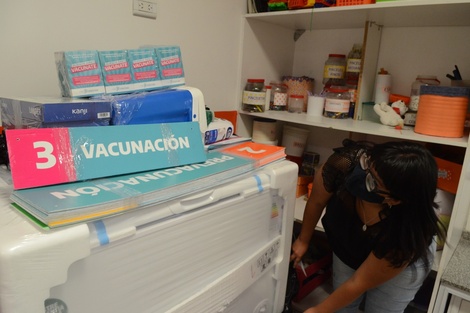 La provincia de Buenos Aires prepara sus centros de vacunación para febrero 