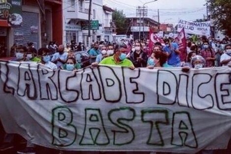 Protesta de los trabajadores del Hospital Larcade