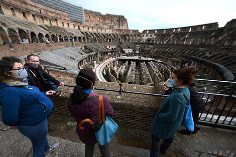 Tras 87 días, el anfiteatro Flavio de El Coliseo acogió con música de Bizet, Puccini y  Verdi a los visitantes que decidieron recorrer sus ruinas.