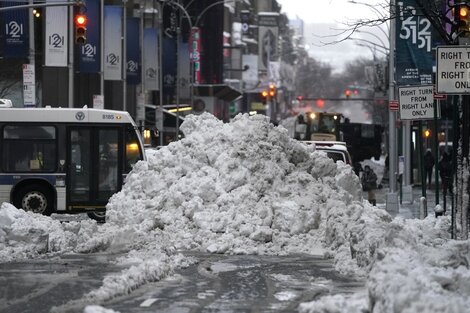 Nueva York sufre una de las peores nevadas de su historia