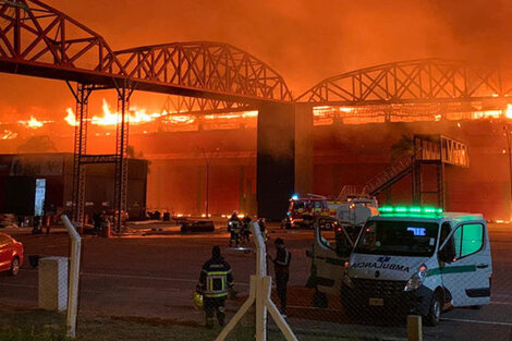 Impactante incendio en el autódromo de Las Termas de Río Hondo