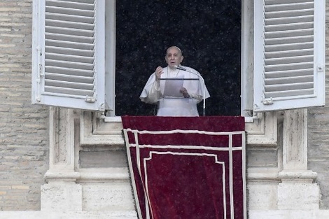 El papa Francisco pidió trabajar por una "coexistencia democrática" en Myanmar 