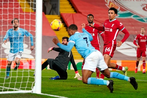 Premier League: Manchester City batió al Liverpool y sigue líder