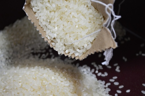 La Anmat prohibió un arroz sin gluten y un alcohol en gel